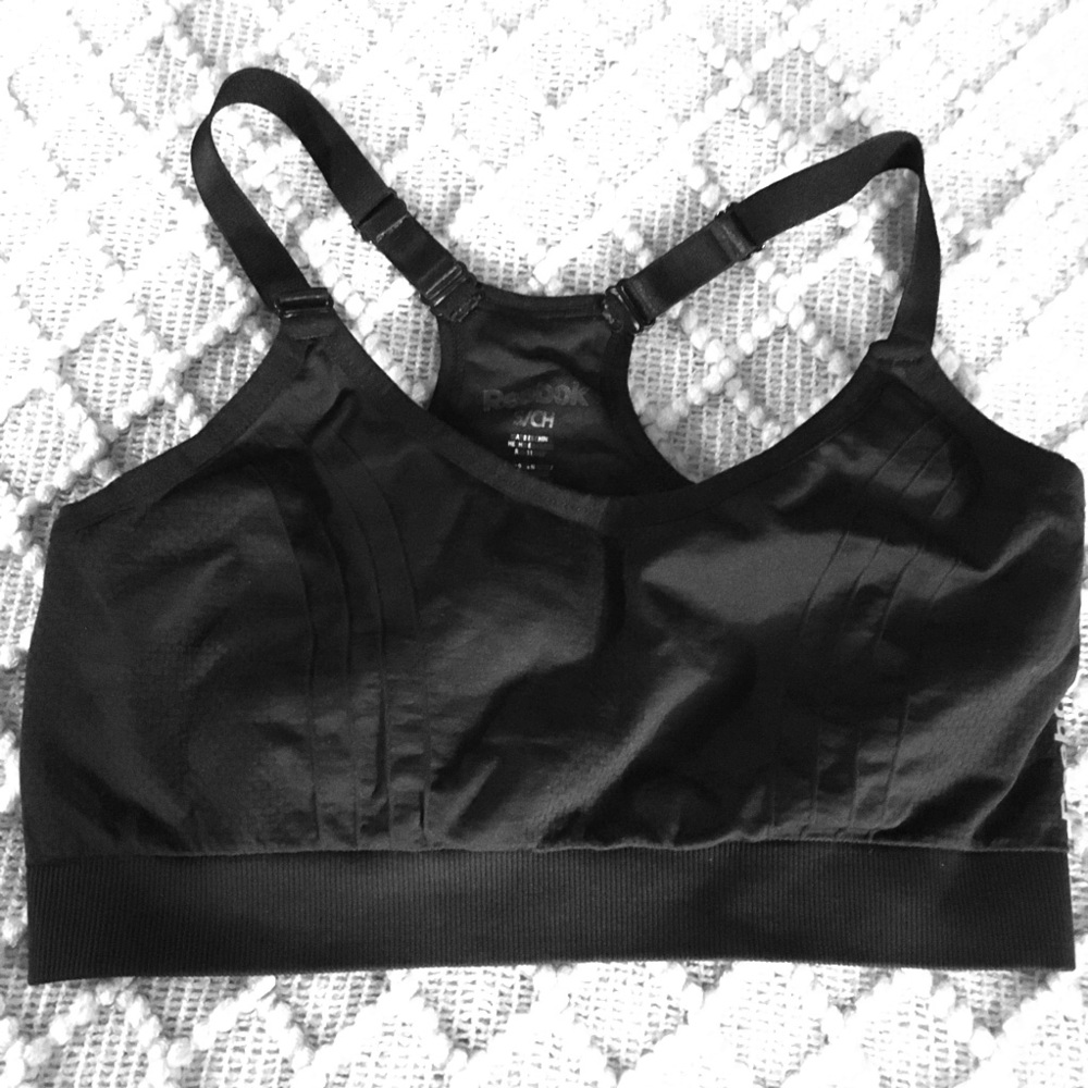 🖤Reebok Black Sports Bra🖤